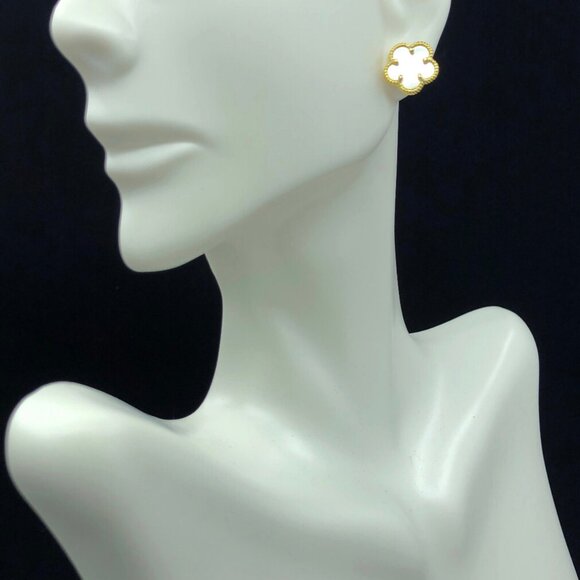 Clover 5 Leave Stud Earrings 18k GP 925 Sterling Silver / Mother of Pearl - Picture 2 of 6